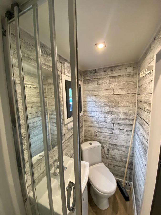 Domy Nad Morzem - Chata Pirata- Tiny House Dziwnów Kültér fotó